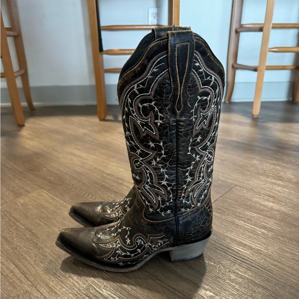 Boot barn cowboy boots